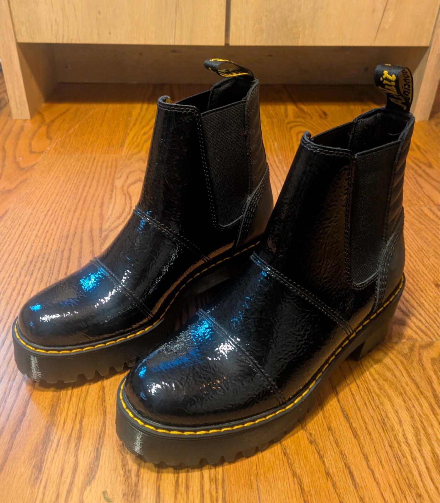 Dr. Doc Martens Patent Leather Black Chelsea Slip On Boots Women's Size 8
