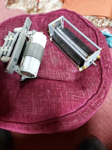 lot of variable capacitors & Coil out of sort out PLEASE LOOK AT ALL PHOTOS