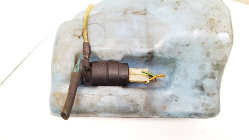 Waschwasserpumpe, Scheibenreinigung  Volkswagen Passat DE2632093-53