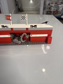 Vtg LEGO Racers: Ferrari F1 Pit Set (8375) Set Complete 2004 Retired