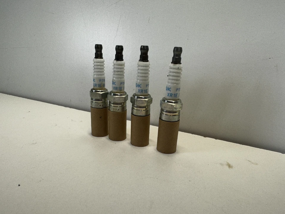 Aston Martin DB9 DBS Vanquish Rapide Virage V12 Vantage Zagato Spark Plugs Set - Image 3 of 4