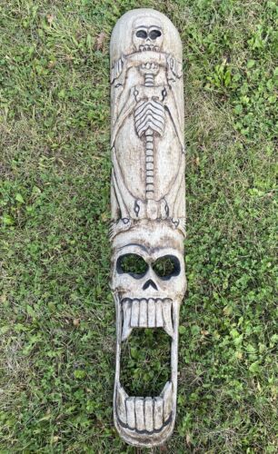 Grande figurine en os squelette squelette d'Halloween sculptée crâne décoration en bois tête 39,5"" - Photo 1 sur 9