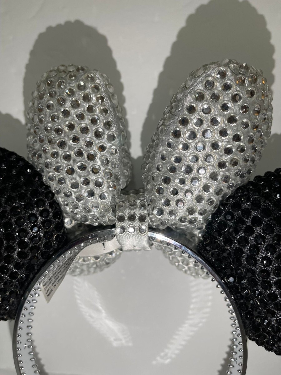Disney disneyland 60th anniversary crystal rhinestone minnie  display picture 3