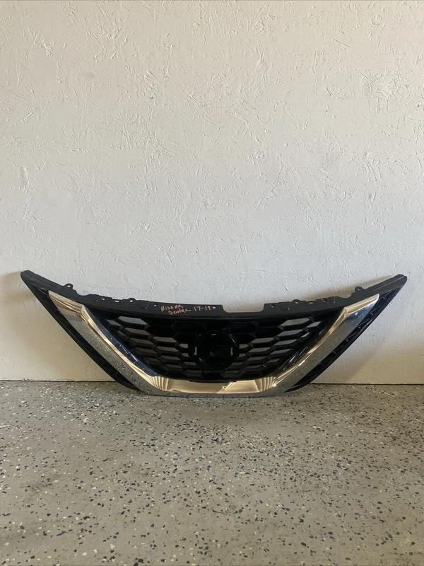 Nissan Sentra Grille 2017 2018 2019 Used Oem 623103yu0a