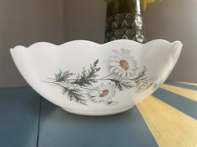Vintage Servierschale Arcopal überbackenes Gänseblümchenmuster weiß Salat französisches Land