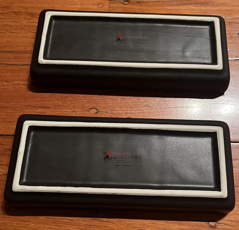 2 platos pequeños Maxwell Williams negros para servir Foto 3 de 3