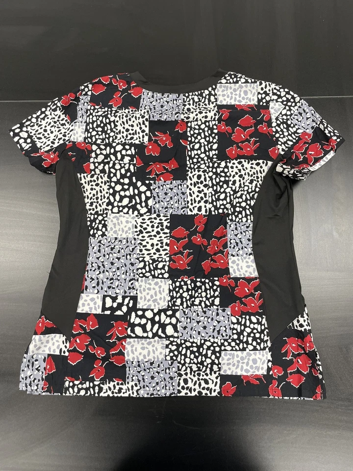 White Cross Women’s Scrubs Size Medium - Image 4 of 4