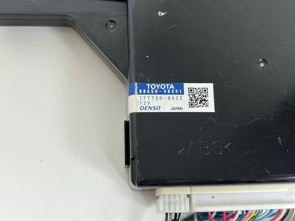 2012 TOYOTA HIGHLANDER HYBRID TEMPERATURE MODULE COMPUTER 88650-48491 OEM - Image 3 of 4