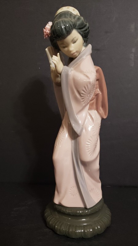 Lladro "Timid Japanese" #4990