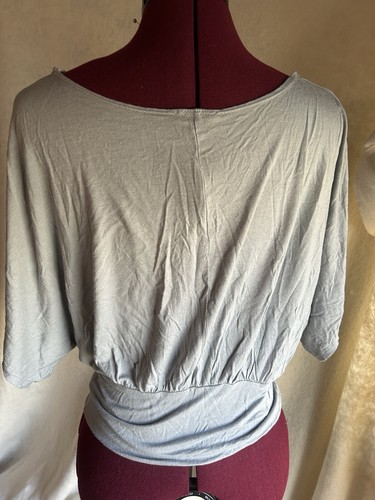 camicia donna "NONSENSE" tg. Med. grigio chiaro/blu molto morbido. usato Made/USA - Foto 3 di 3