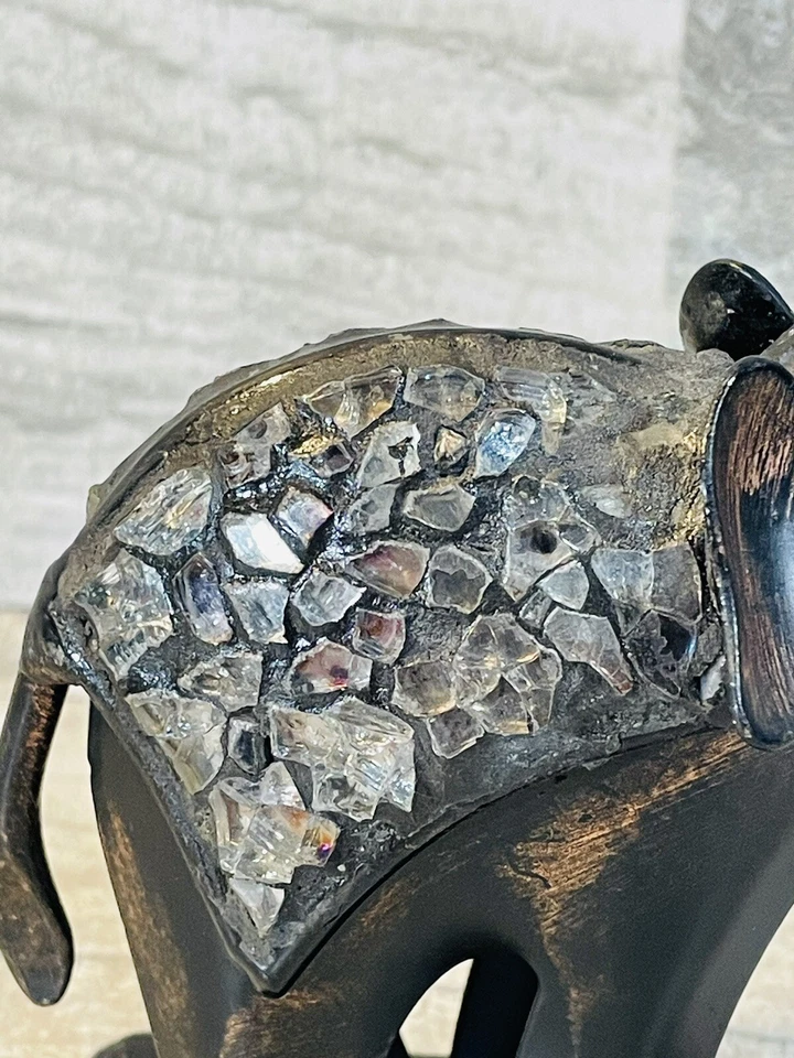 Candelabro de té de metal elefante cobre cepillado y mosaico vidrio ahumado 7" de alto Foto 2 de 4