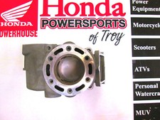 NEW GENUINE HONDA OEM CYLINDER JUG  2000-2001  CR250R  12101-KZ3-L10 *