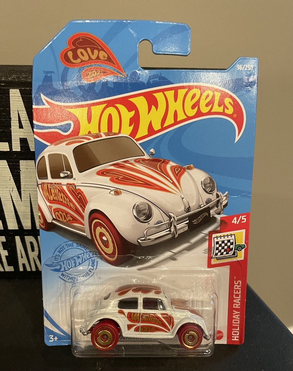 Hot Wheels #96 Holiday Racers 4/5 New Volkswagen Beetle Love Bug