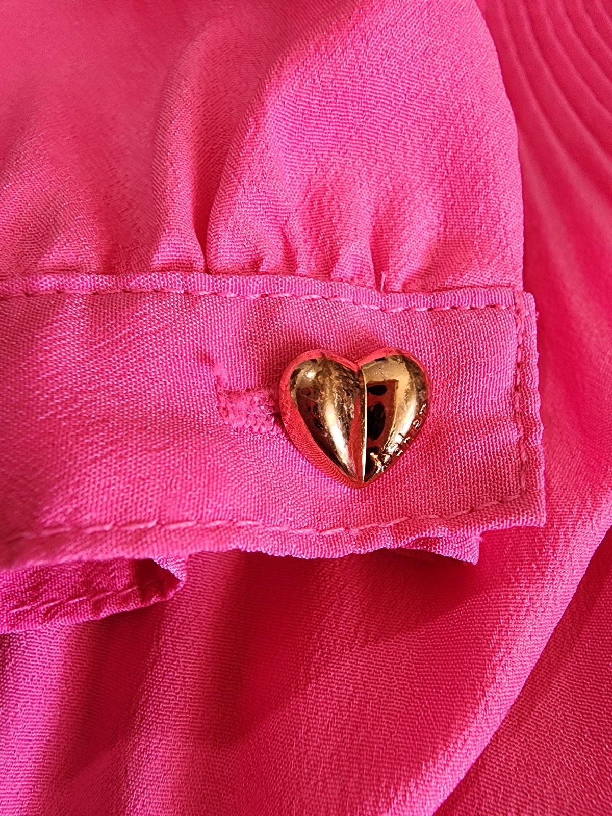 Baker by Ted Baker Girls size 3 Bright pink pleated long sleeve top image 3