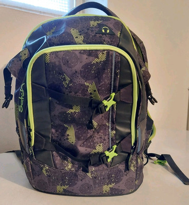 Satch Schulrucksack Jungen, Schwarz/neongrün Mit Turnbeutel, im Zop Zustand!