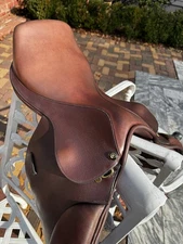 16" Camelot Jump Close Contact English Saddle With Stirrups And Leathers 