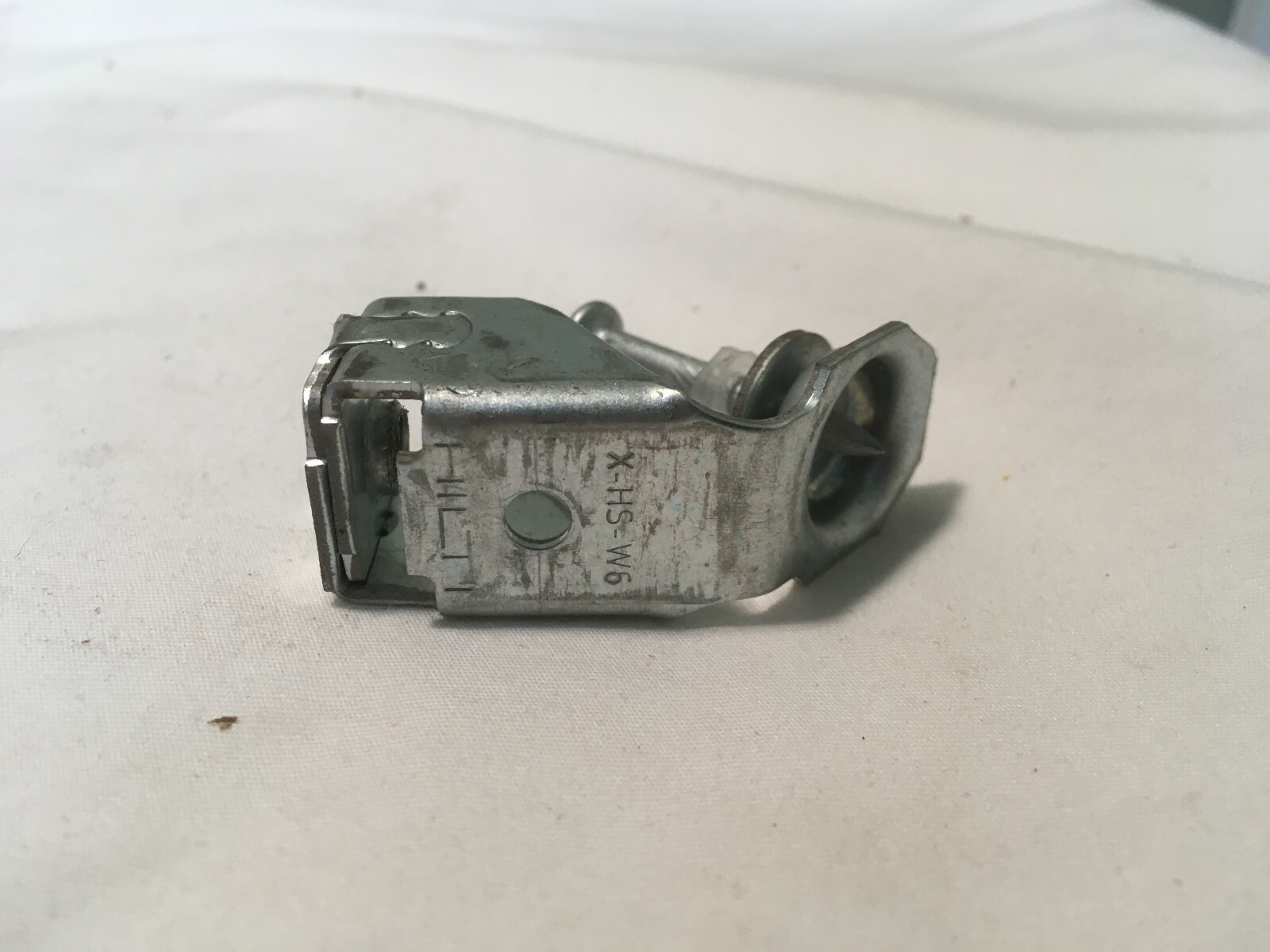 Box of (75) Hilti X HS W6 U32 P8 S15 1/4" Threaded Rod Hanger (Hilti