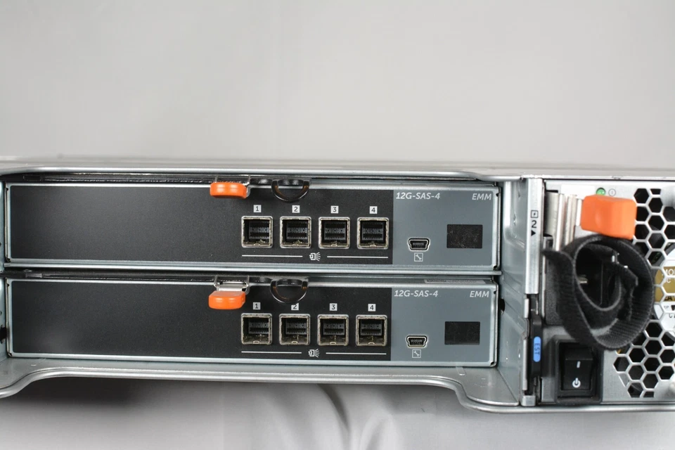 Dell PowerVault Storage MD1400 3.5in 12 Drive Storage Array 12x Caddy - Image 4 of 4