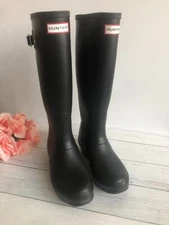Hunter Original Women’s Tall Rubber Rain Boots Different Sizes LEFT 6, RIGHT 7