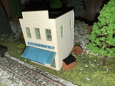 1:87 HO Scale Dumpsters - Brown