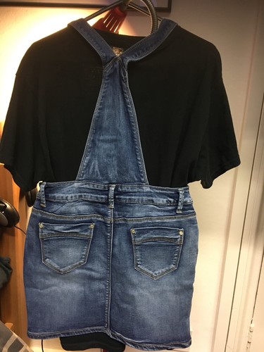denim dungaree dress size 6 - 8 levi style