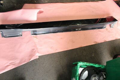 2006-2007 E60 BMW 550I DRIVER LEFT ROCK PANEL MOLDING SIDE SKIRT M7166