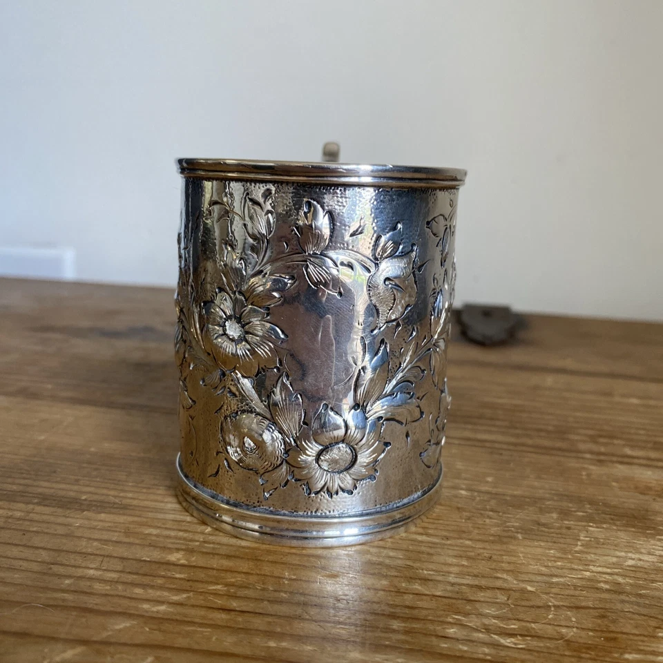 Antique 19thC S. Kirk & Son 11 oz Coin Silver Repousse Chased Flowers Cup Mug - Image 3 of 4