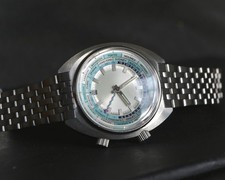 Octo Time 3003 Worldtimer Watch - Mint With Steel Bracelet Quartz
