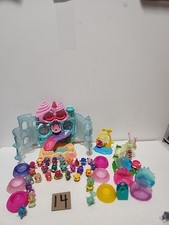 Hatchimals Colleggtibles Coral Castle Playset / 30 Figures And Accessories
