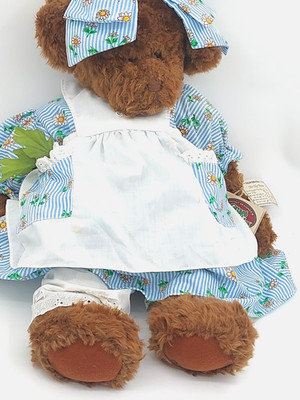 Ganz Cottage Collectible DAISY 21 inch Artist Carol Kirby Yes Or No Bear GREAT!