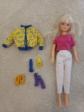 Vintage City Girl Sindy (Missing Shoe And Sock)