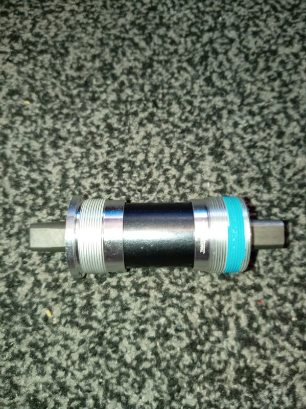 Shimano BB-UN300 Square Taper Bottom Bracket