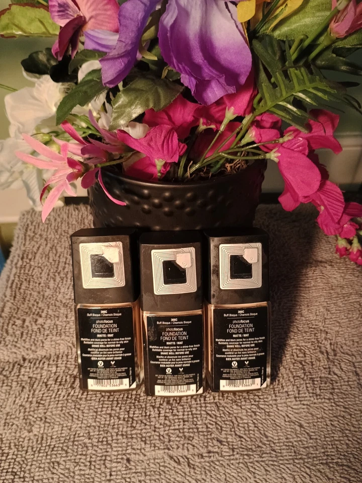 3 Pack Wet n Wild PhotoFocus Foundation Buff Bisque 366C 1 fl oz New Sealed - Image 2 of 2