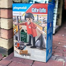 PLAYMOBIL 71554 KAUFLAND SUPERMARKT-MITARBEITER (KAUFLAND EXCLUSIVE) / 2023