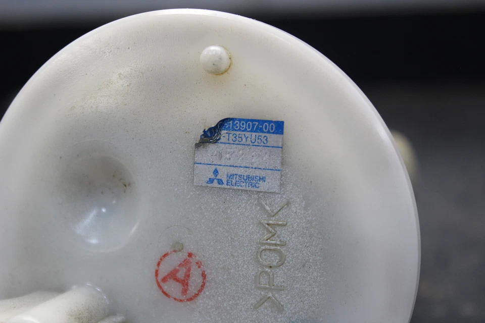 14-16 YAMAHA FZ09 BOMBA DE COMBUSTIBLE GAS GASOLINA UNIDAD TRANSMISORA 2014 15 2015 2016 Foto 3 de 4