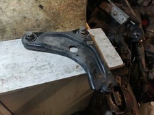 Triangle de suspension Peugeot 207