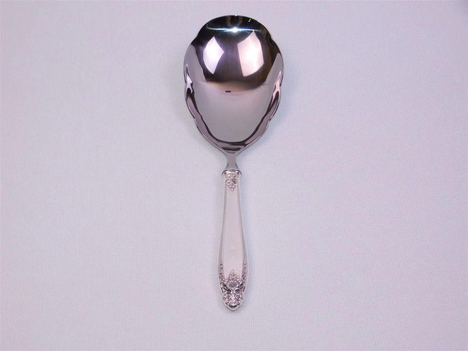 *Cuchara de arroz festoneada Prelude de plata esterlina internacional 4,6 oz Foto 3 de 4