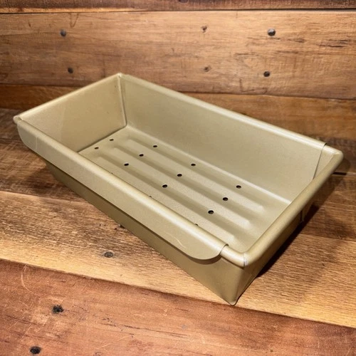 Williams Sonoma Goldtouch® Pro Nonstick Loaf Pan 1 lb w/ Meatloaf  Insert 10"x5"