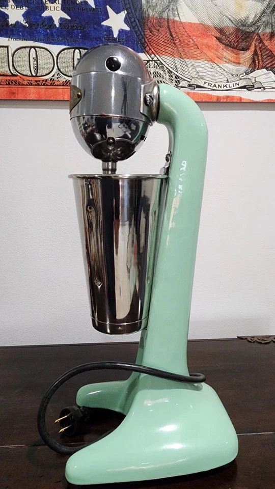 Batidora vintage Hamilton Beach modelo 27M verde jadeíta - funciona muy bien Foto 4 de 4