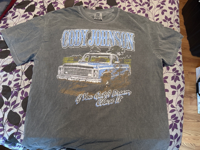 Cody JohnsonComfort Colors Unisex Gray Trucks Graphic Print Crew Neck T-Shirt L