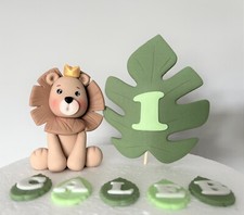Personalised fondant edible lion/crown. Edible cake topper set. Birthday cake.