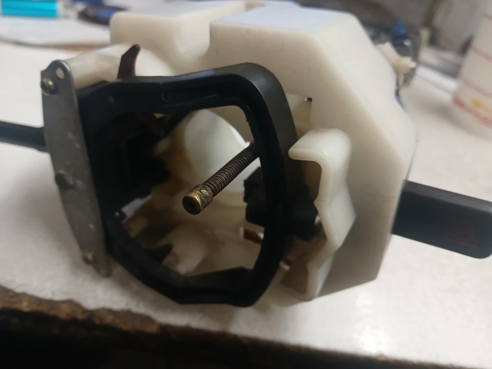 89 ISUZU TROOPER INTERMITENTE LIMPIAPARABRISAS INTERRUPTOR DE HAZ ALTO OEM Foto 2 de 4