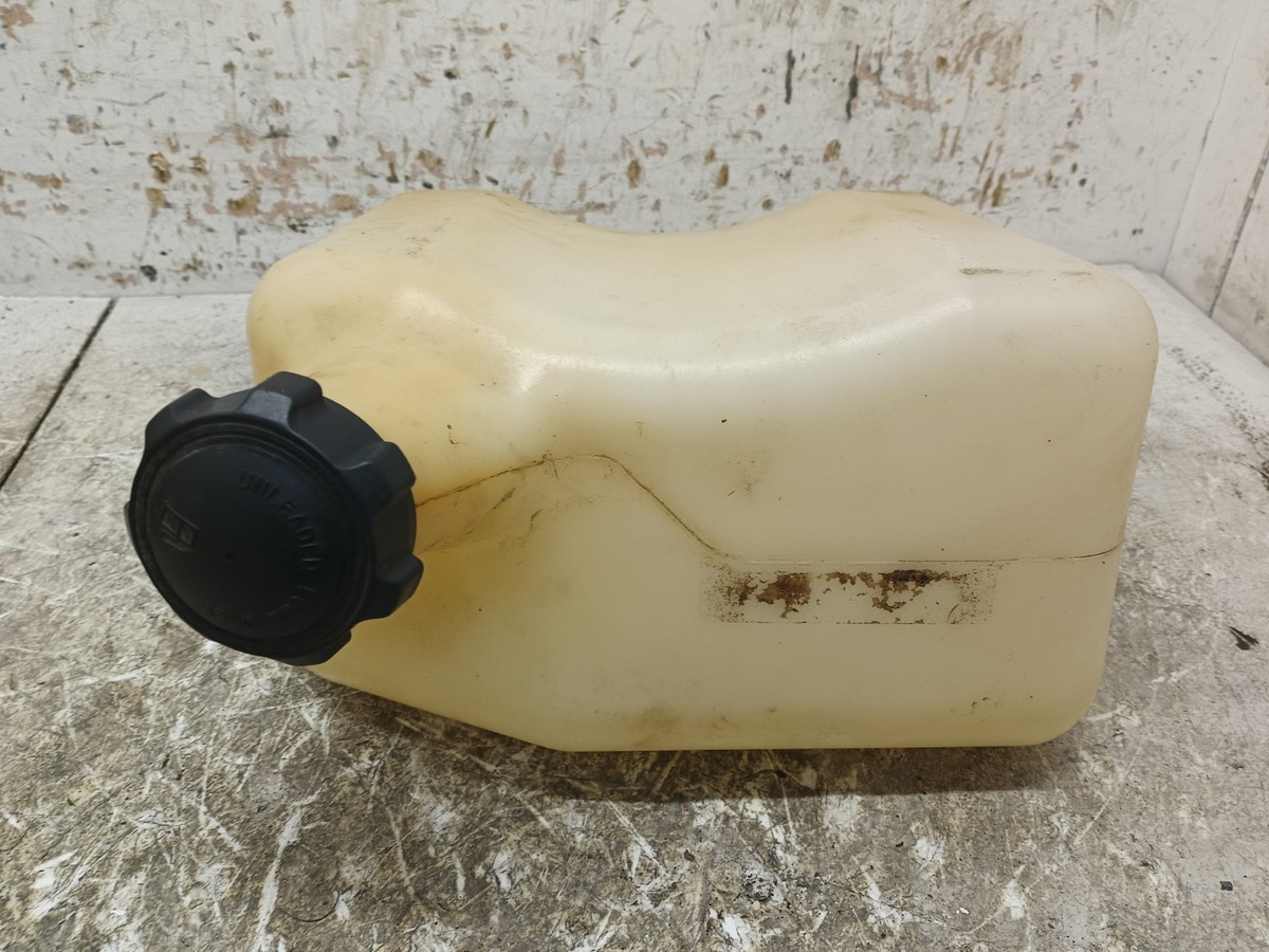 MTD White Troy Bilt Cub Cadet Yard Machine OEM Fuel Gas Tank 751