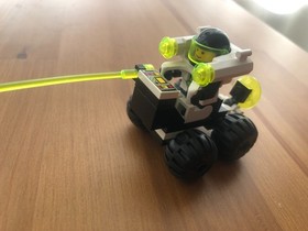 Lego Space 6812 | Grid Trekkor | 100% Complete w/ Minifig