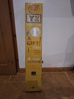 Vintage YZ Chewing Gum Vending Machine. Rare! With Mechanism