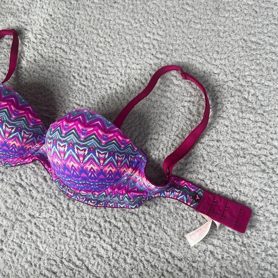 Sujetador Victoria's Secret ROSA Super Push Up 32 C Púrpura Verde Geométrico Azteca Foto 2 de 4