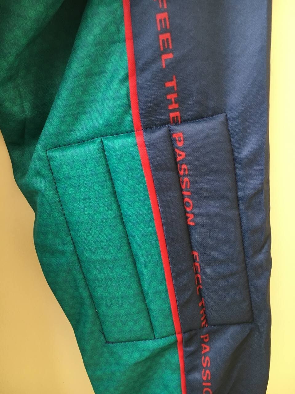 Vintage 90s Uhlsport Feel The Passion football soccer goalkeeper jersey