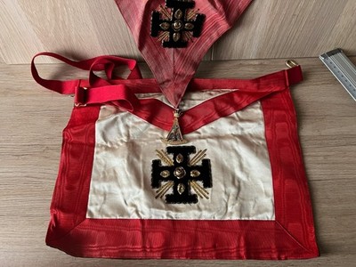Konvolut Schürze Sautoir Ritterschmuck Rosenkreuz alte Herstellung