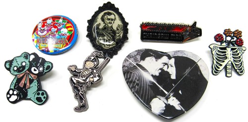 Novelty Pins Addams Family Chainsaw Man Killer Klowns Lot of 7 VGC Hot Topic FS