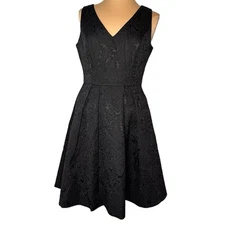 White House Black Market Sz 8 Fit & Flare Lace Dress A Line V Neck Pockets Zippe